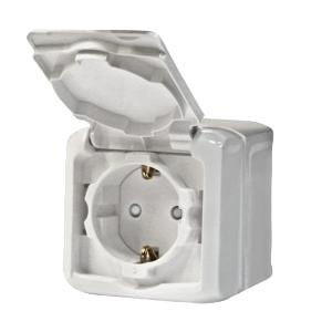 Legrand  Quteo  Белый Розетка 2K+3 евро со шторки с крышкой открытая установка IP44 782321